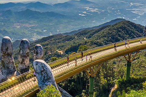 Da Nang - Ba Na Hills Tour - Ponte Dourada - Passeio de teleférico