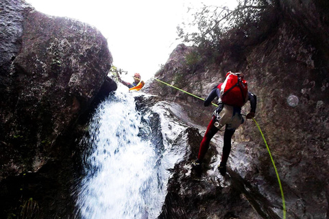 Alicante: Aventura de Canyoning no Barranco de Cucales