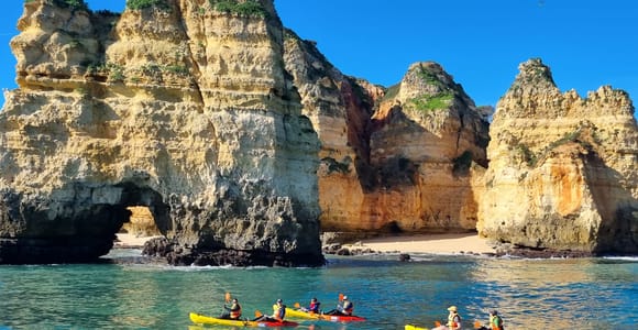 Desde Lagos: Experiencia en kayak en Ponta da Piedade