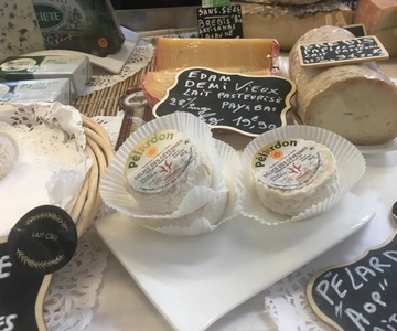 Montpellier: Visita gastronómica guiada con aperitivos locales y vino