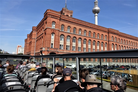 Berlin: Kombitour Hop-On/Hop-Off-Bus und Bootstour auf SpreeHighlights von Berlin: 24 h Bus- & 1 h Bootstour