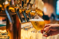 Visita a pie privada de Poznan, la ciudad y la cervecería con cerveza - Hizvo