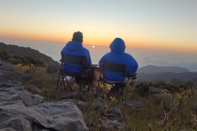 Pico do Arieiro: privé 4x4 zonsopgangtrip met warme dranken