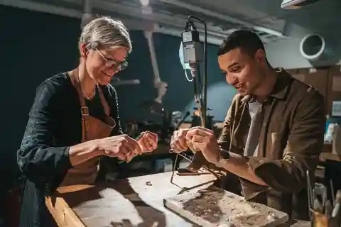 Tromsoe: Haz tu propio anillo de plata en un taller de orfebrería
