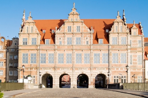 Gdansk’s Historic Treasures: A Private Walking Tour Standard Option