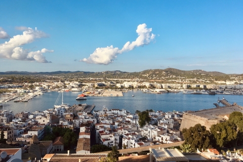 Vieille ville d'Ibiza : 2 heures. Guide touristique parlant allemandVisite privée