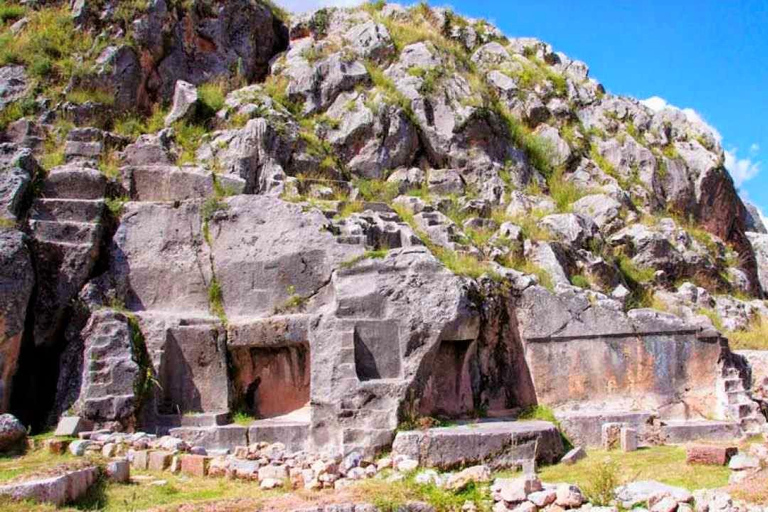 Cuzco: Caminata de Aclimatación con Box Lunch y Traslados al Hotel