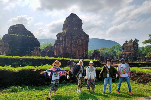 Excursión de un día al Santuario de My Son con traslado y almuerzo