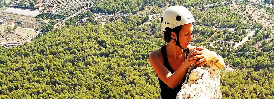 Alicante : Randonnée et escalade guidées de la Via Ferrata del Ponoig