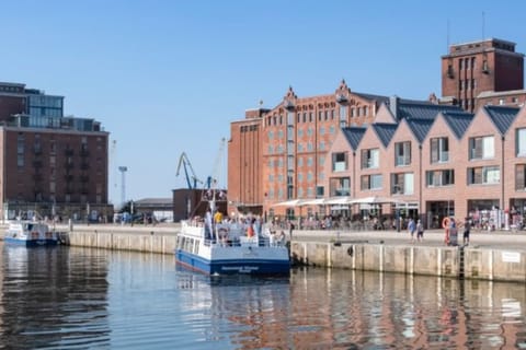 Wismar: Hafenrundfahrt