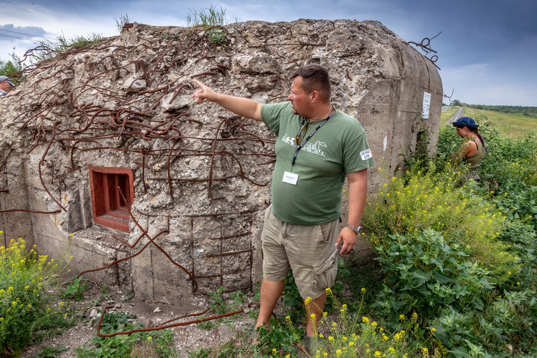 Dzień wycieczki terenowej z czasów II wojny światowej - wycieczka z PragiCofnij się w czasie. Przewodnik opowie Ci historię