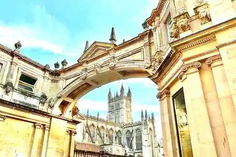 Explora Bath en español: Con Olga, guía local