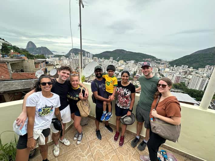 Rio De Janeiro Favela Santa Marta Mit Ortskundigem Guide Getyourguide