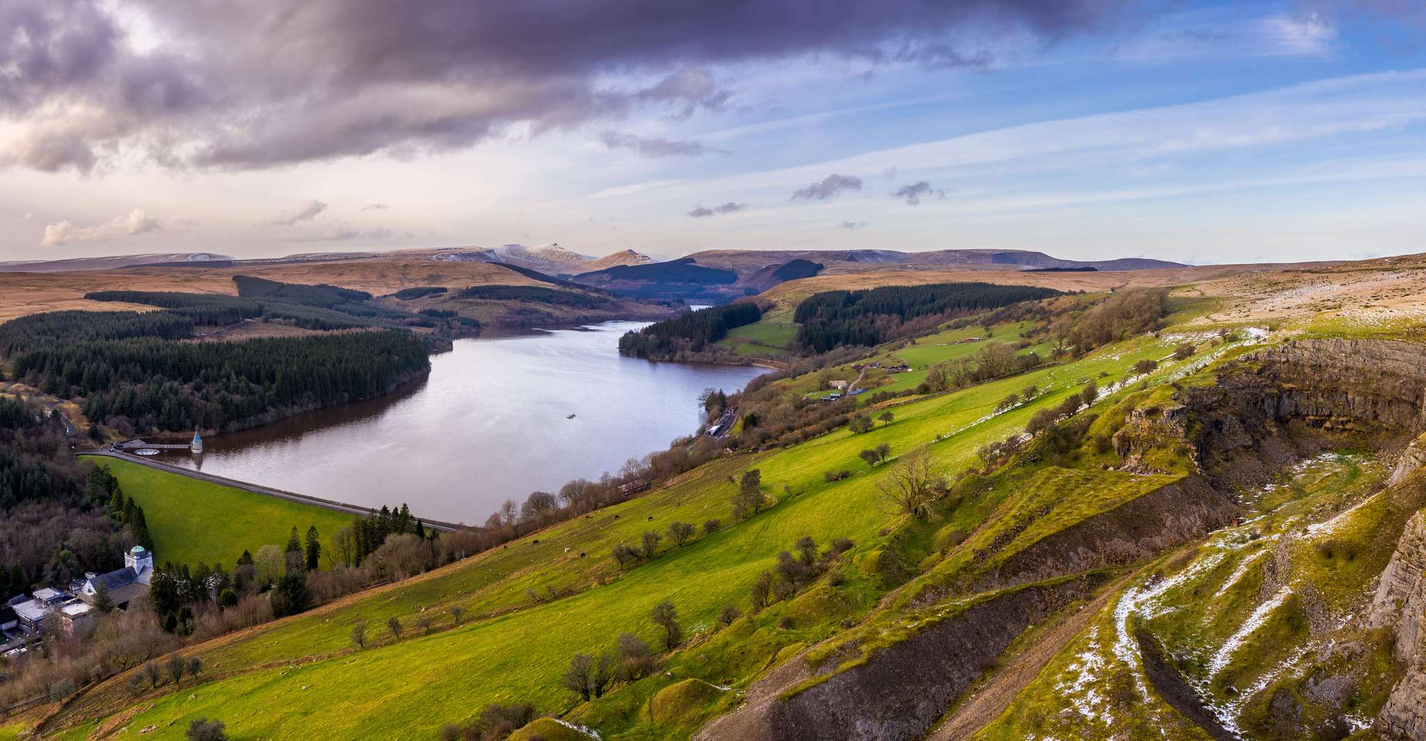 South Wales, Exploration Box with Maps, Itinerary, & Tips - Housity