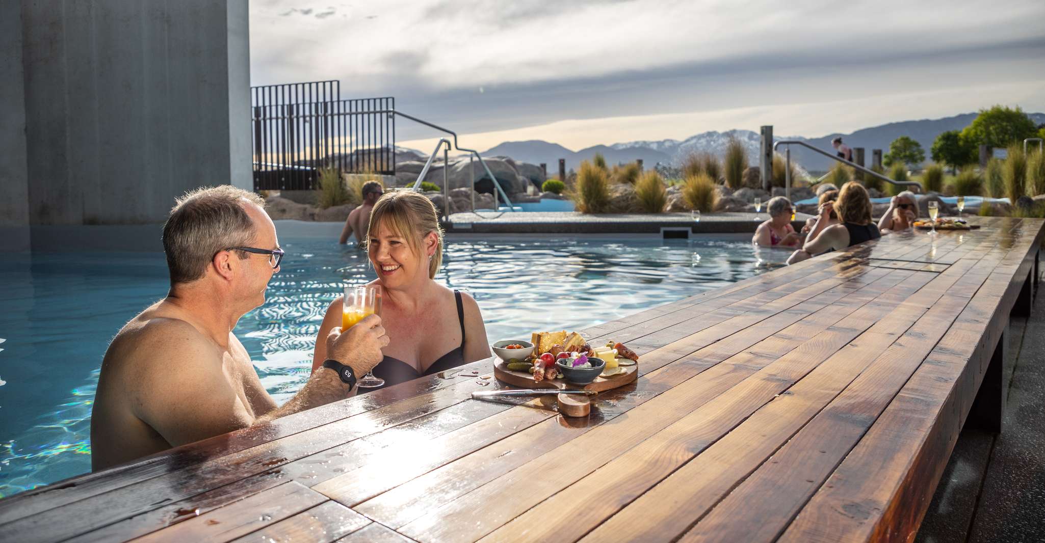 Piscine termali, ingresso solo per adulti con swim up bar - Hizvo