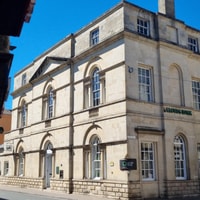 La storia nascosta di Cirencester, un tour audio autoguidato - Hizvo