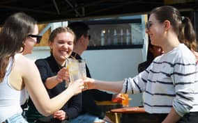 Dublin: Gin Masterclass with Welcome Drink & Tasting Flight