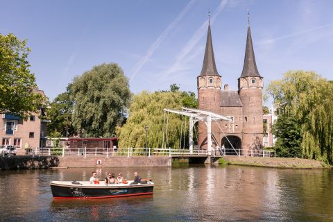 Delft: Open Boat Canal Cruise with Skipper