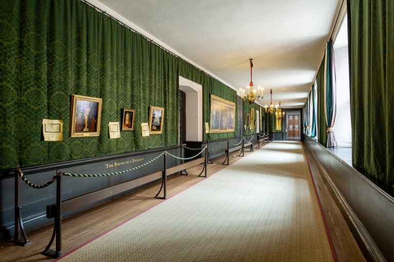 Entreeticket voor Hampton Court Palace en de tuinenHampton Court Palace: toegangsbewijs voor daluren