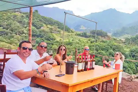 Nordlige Madeira og vinrejse 4x4 Jipe Tour