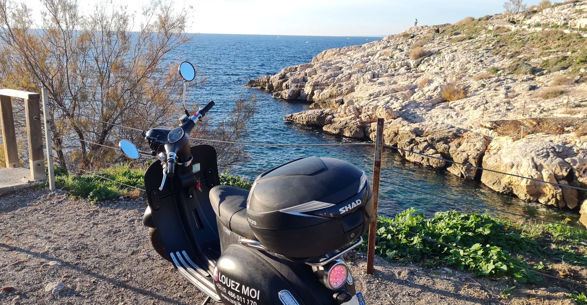 Marseille, Electric Motorcycle Rental with Smartphone Guide - Housity