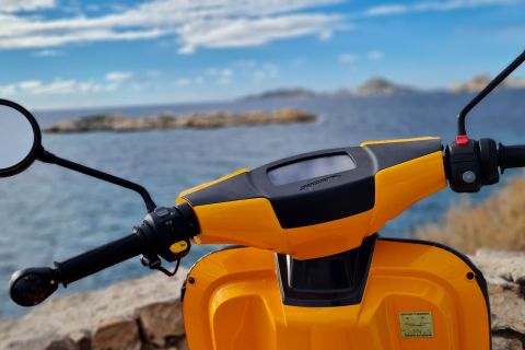 Marseille: Electric Motorcycle Rental with Smartphone Guide