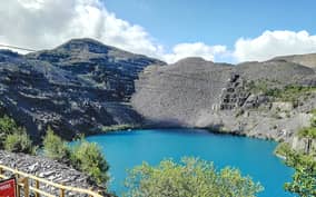 Llandudno: Private Bus & Day Tour of Snowdonia Slate Trail