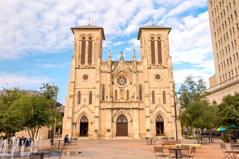 San Antonio: Icons of San Antonio Walking Tour | GetYourGuide