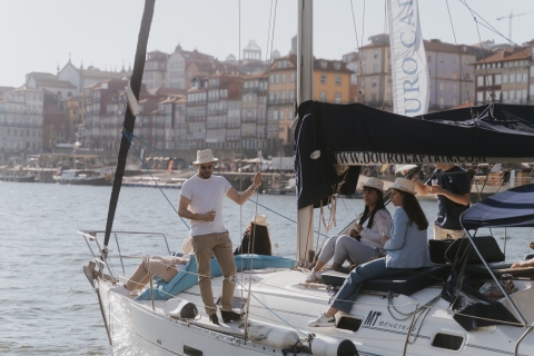 Porto: Prywatny rejs żaglówką o zachodzie słońca po rzece Duero