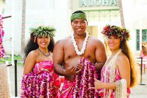 Oahu: Ka Moana Luau Dinner and Show at Aloha Tower