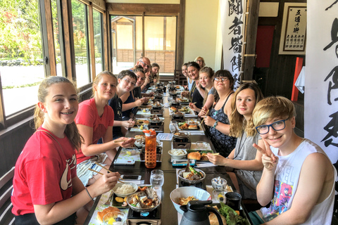 Van Tokio naar de berg Fuji: dagtour en rondvaart HakoneTour met lunch vanaf het LOVE-standbeeld － terugreis per bus