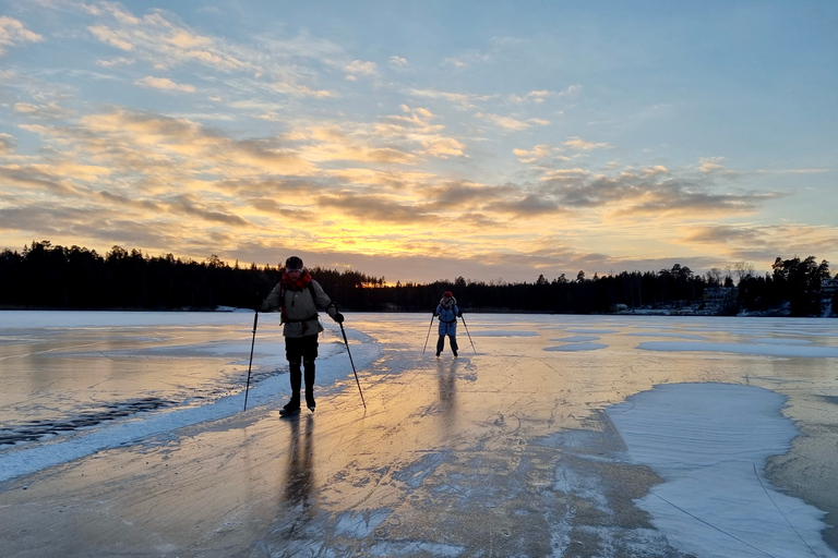 Stockholm: visite privée de patinage sur glace et déjeuner pour toute la famille