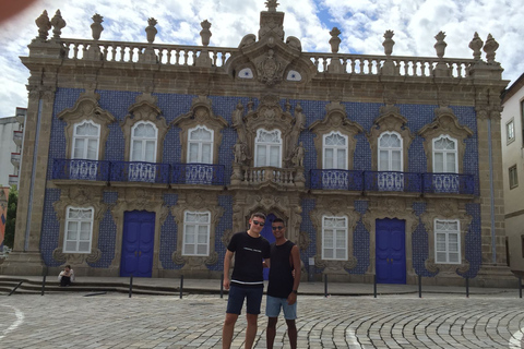 From Porto: Braga and Guimarães Full Day Tour with Lunch