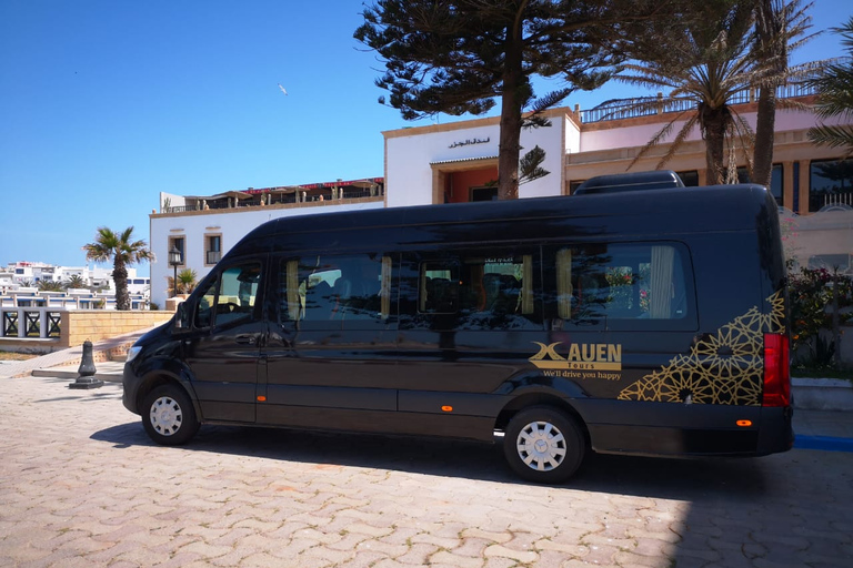 Tanger: Privater Transfer nach Fez über Chefchaouen