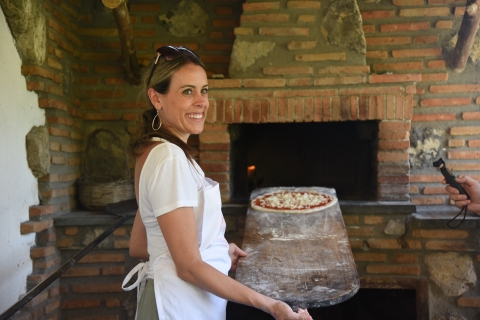 Granja Sorrento: Escuela de pizza con cata de vino y Limoncello