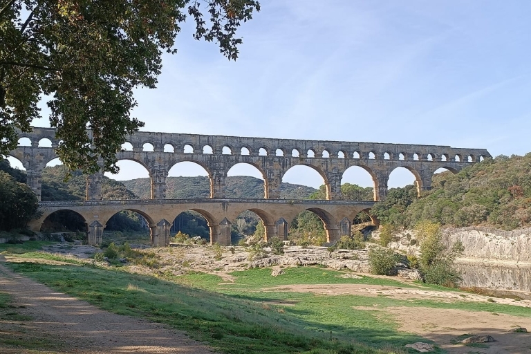 Römisches Aquädukt am Pont du Gard, Avignon der Papstpalast