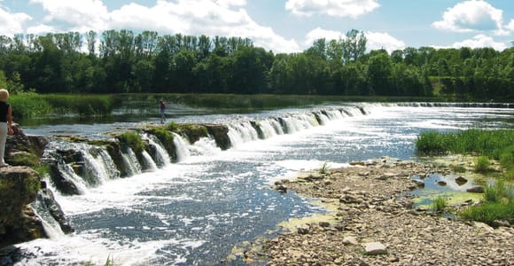 Geführte Tour zur UNESCO-Stadt Kuldiga und zum Venta River Wasserfall