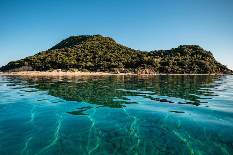 Île aux tortues, observation des tortues, rochers de Mizithres, grottes de Keri