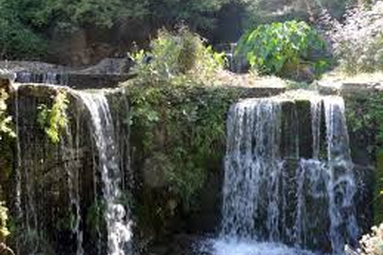 Heraklion: dagtocht Chania, het meer van Kournas en RethymnoOphalen van Agia Pelagia, Lygaria en Fodele