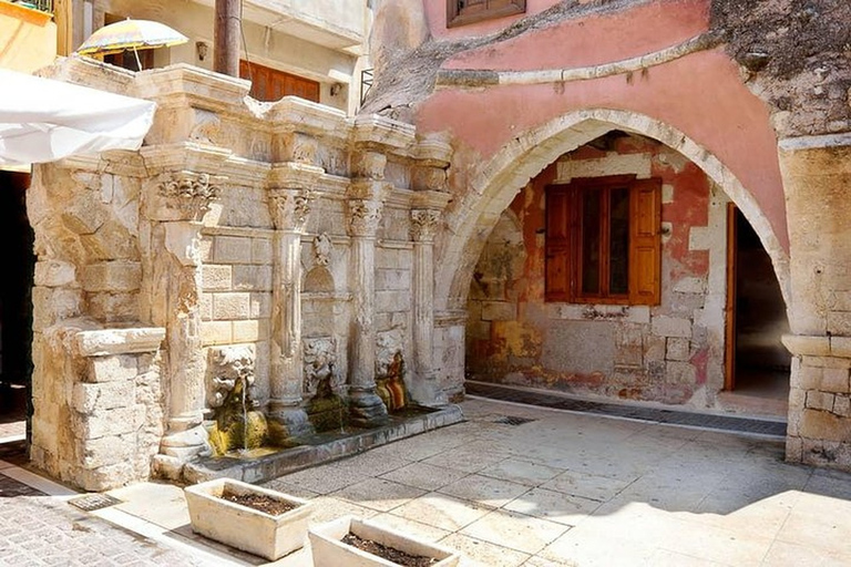 Heraklion: dagtocht Chania, het meer van Kournas en RethymnoOphalen van Agia Pelagia, Lygaria en Fodele