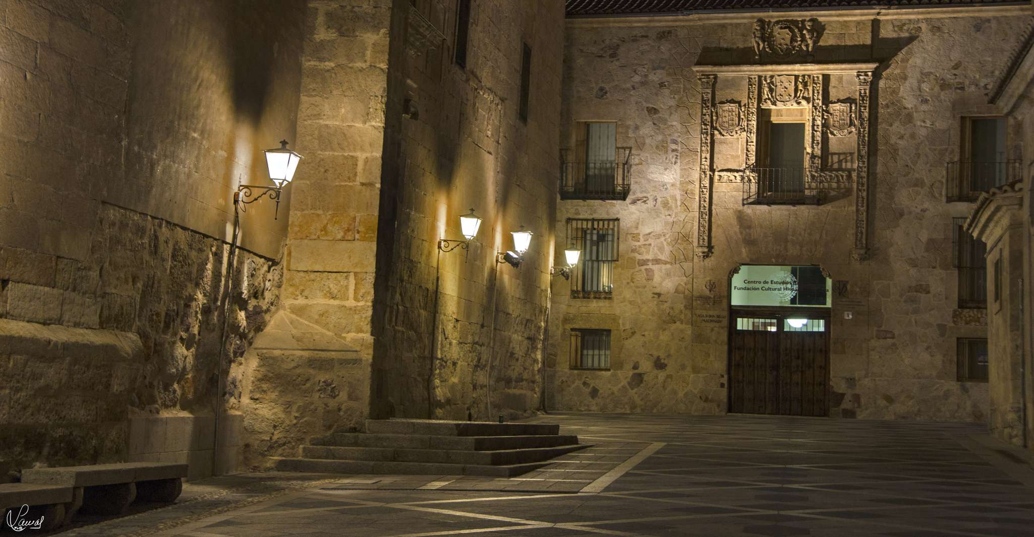 Salamanca, Legends and Stories Private Night Walking Tour - Housity