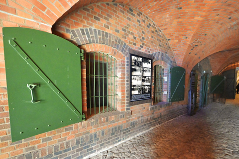 Poznań: Fort VII Museum of Martyrdom Private Guided Tour