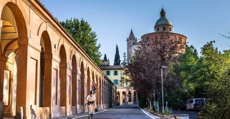 Bologna: Porticoes ve San Luca Bazilikası Rehberli Turu