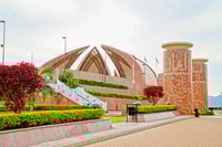 Islamabad, City Tour with Faisal Mosque and Lake View Park - Housity