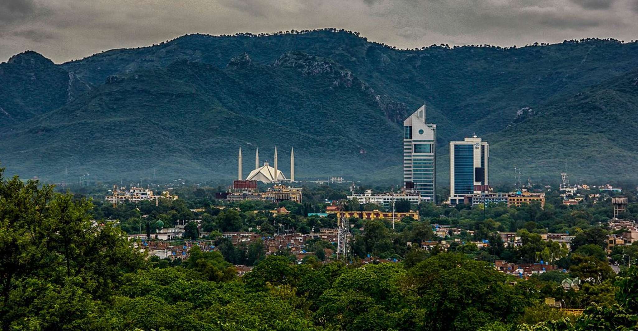 Islamabad, City Tour with Faisal Mosque and Lake View Park - Housity