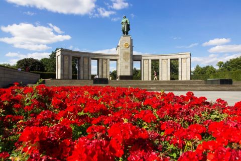 Battle of Berlin: Full Day Historic WWII Private Tour