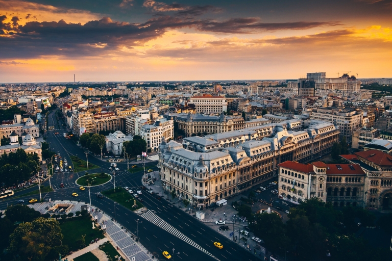 Bucarest : visite panoramique à pied de la place de la Révolution