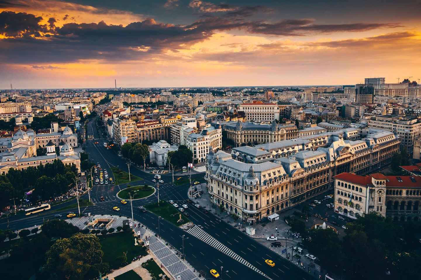 Visita a pie panorámica de Bucarest