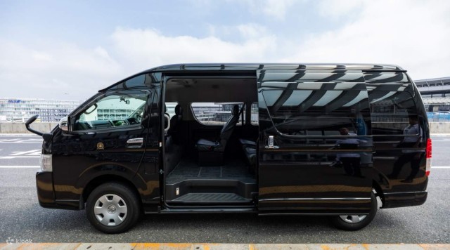 Visit Chubu Airport (NGO) Private One-Way Transfer to/from Suzuka in Kansai