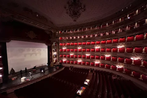Scala Theater and Duomo Cathedral Guided Tour
